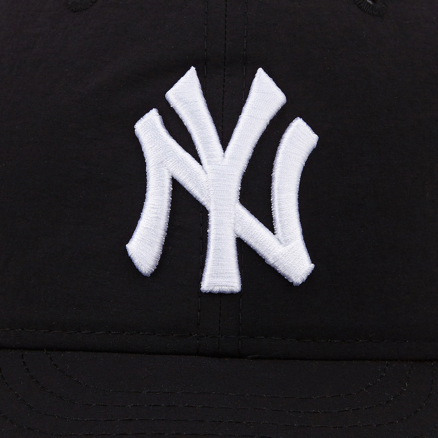 MLB 나일론 뉴욕 양키스 프리 커브드 레트로 크라운 스냅백 블랙 / 13549103